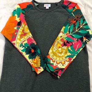LuLaRoe Randy tee size Small BNWOT